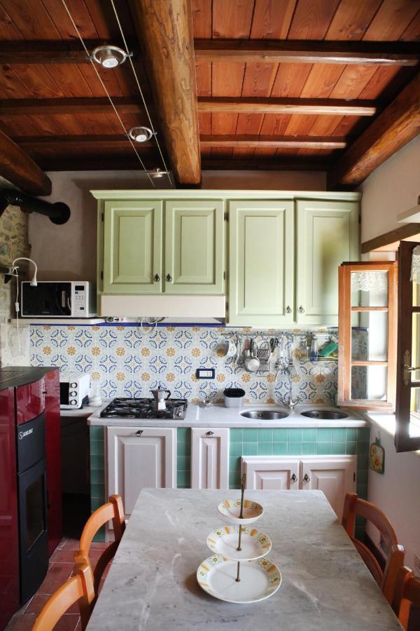 Deliziosa Casetta Sull'Appennino Toscano Montefegatesi Buitenkant foto