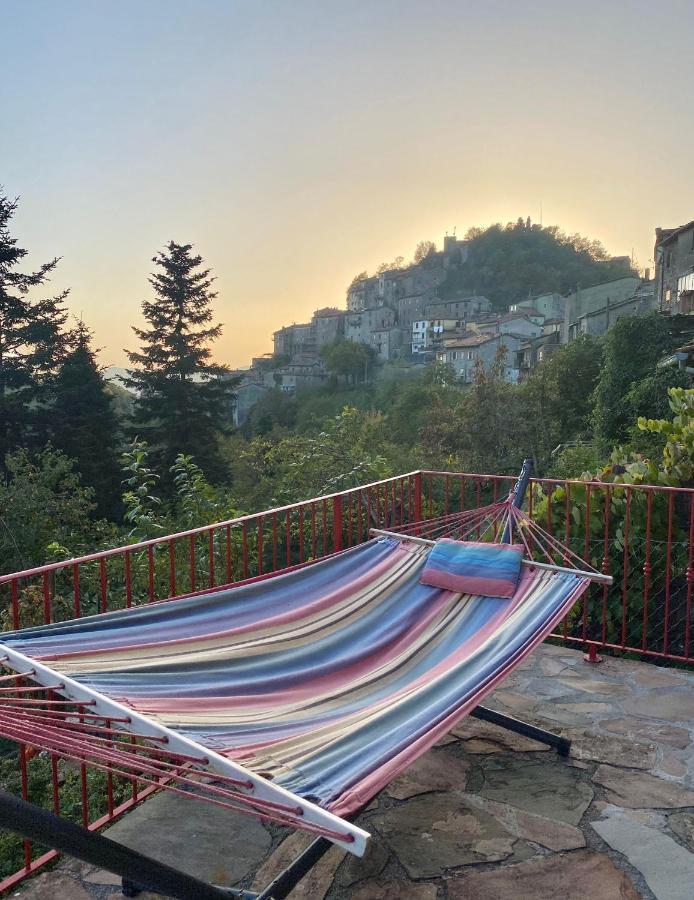 Deliziosa Casetta Sull'Appennino Toscano Montefegatesi Buitenkant foto