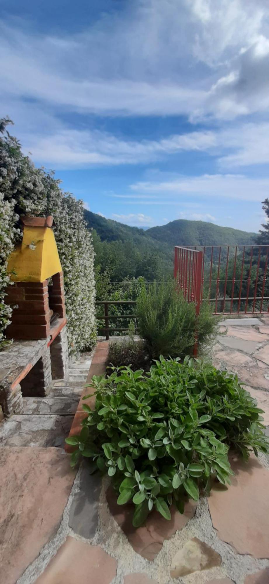 Deliziosa Casetta Sull'Appennino Toscano Montefegatesi Buitenkant foto